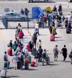 Crowd disembarked from the ferry