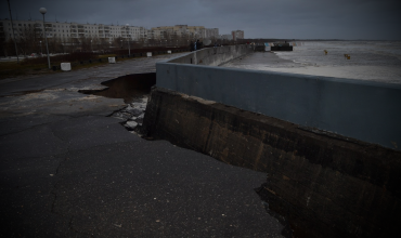 Сильный шторм в белом море