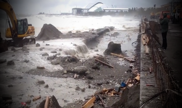 Шторм 6 баллов в Сочи