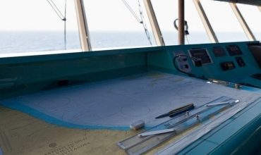 Навигационные карты и пособия