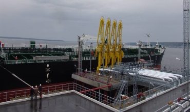 Газоотводная система терминала для утилизации газовых смесей получаемых с танкера