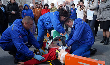 Questions and answers to Crew Evaluation System Test about Medical Healthcare