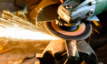 Questions and answers to Seagull CES CBT test for seamans about Operation and Maintenance with Grinding Wheels