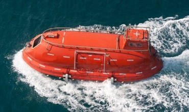 Questions and answers to CES CBT test for seafarers about Survival at Ocean