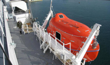 Crew Evaluation System CBT test online for seamans about Survival in Open Sea