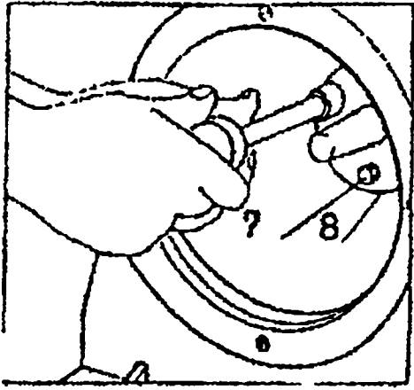 Операция по демонтажу крышки подшипника