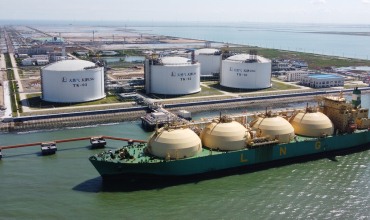 LPG/LNG loading and unloading operations