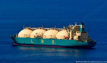Types of liquefied gas tanker