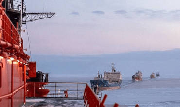 Russia Sets New Record with 22 Million Tonnes of LNG Shipped Through Arctic in 2024