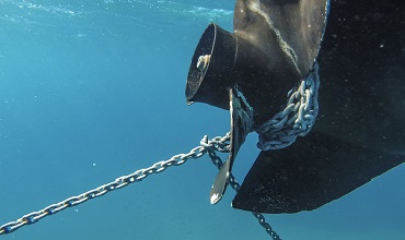 Boote in Gefahr durch Leinen im Propeller