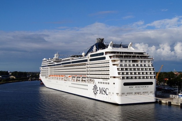 Круизный лайнер