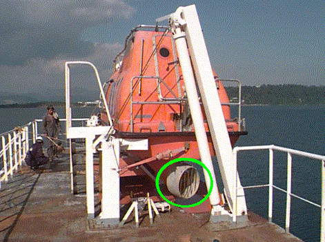 Propeller guard capable of vectoring thrust