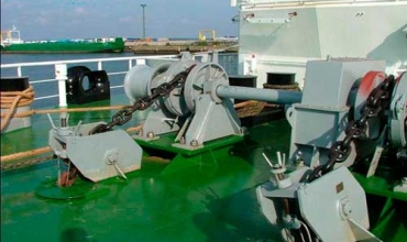 Якорные и швартовные механизмы на морских судах