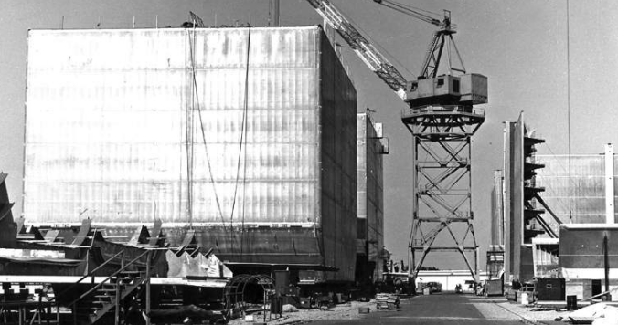 Conch prismatic tanks