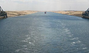 Maersk Returns to Suez Canal: SCA Partnership and Discounts for Containerships in 2025