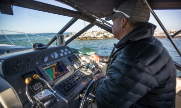 Understanding Marine Engine Monitoring – Gauges, Alarms, and Navigation Essentials for Yachts