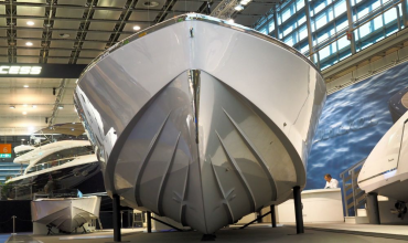 Comprehensive Guide to Hull Design Choices and Materials for Every Boat
