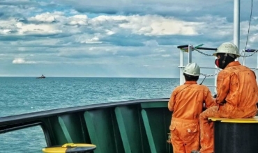 Как моряку перевести деньги домой в Россию без потерь в 2026 году